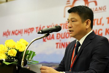 Ông Bùi Quốc Thái, Giám đốc Sở Du lịch Kiên Giang phát biểu tại hội nghị.