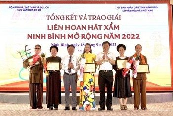 Ban tổ chức liên hoan hát Xẩm mở rộng năm 2022 trao giải A cho 5 tiết mục. 