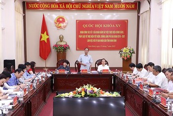 Buổi làm việc của Đoàn giám sát của Quốc hội tại Ninh Bình.