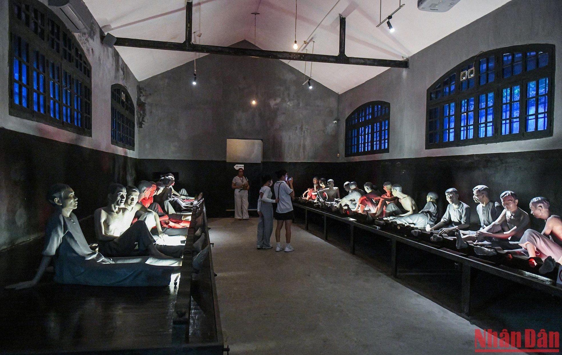 Di tích lịch sử Nhà tù Hỏa Lò: Điểm du lịch khám phá thú vị dịp 2/9 ảnh 14