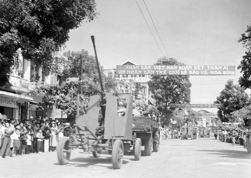 [Ảnh] Những hình ảnh tư liệu về Ngày Giải phóng Thủ đô 10/10/1954 ảnh 6