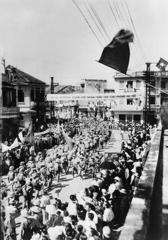 [Ảnh] Những hình ảnh tư liệu về Ngày Giải phóng Thủ đô 10/10/1954 ảnh 7