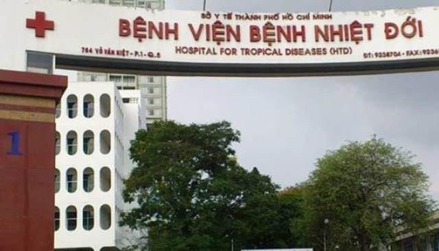 Chuyển bệnh nhân mắc bạch hầu nguy kịch ở Đắk Nông về TP Hồ Chí Minh