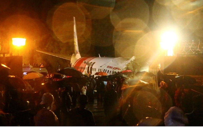 Tai nạn máy bay ở Ấn Độ: Đã có 18 người chết