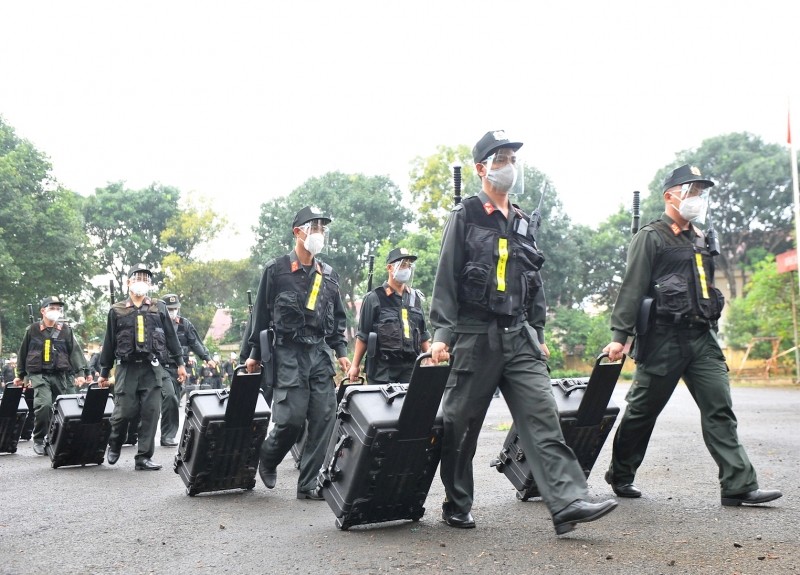 Cán bộ, chiến sĩ Trung đoàn Cảnh sát cơ động Tây Nguyên lên đường vào tỉnh Bà Rịa - Vũng Tàu hỗ trợ phòng, chống dịch.