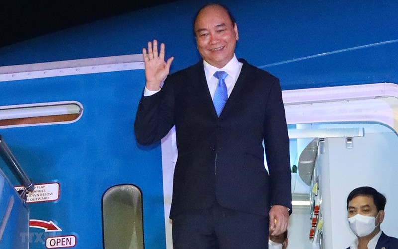 Chủ tịch nước Nguyễn Xuân Phúc kết thúc tốt đẹp chuyến thăm chính thức Cuba và tham dự Phiên thảo luận chung cấp cao Đại hội đồng Liên hợp quốc Khóa 76, về tới sân bay quốc tế Nội Bài, Hà Nội.