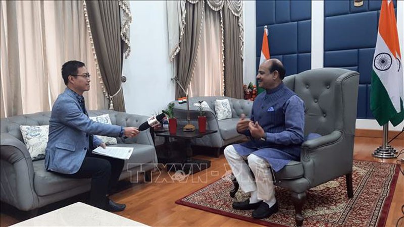 Chủ tịch Hạ viện Ấn Độ Om Birla trả lời phỏng vấn của phóng viên thường trú TTXVN tại New Delhi.