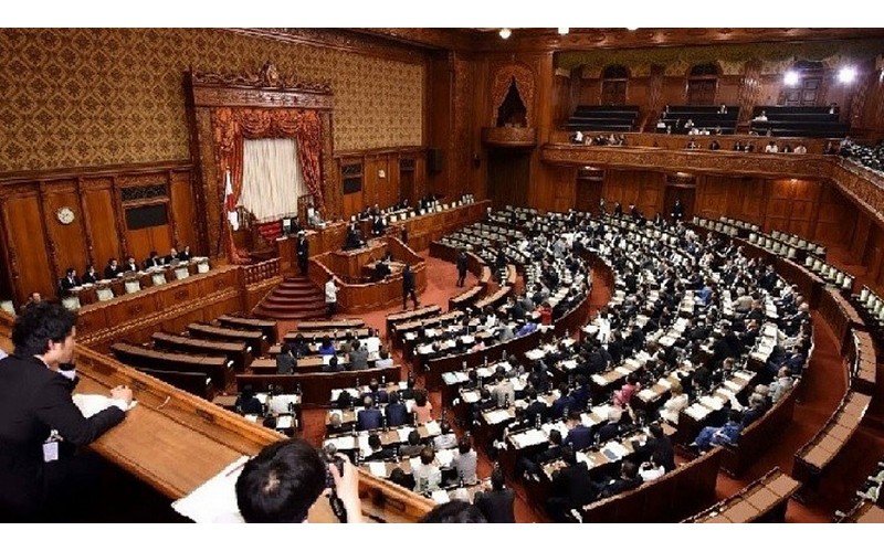 Quốc hội Nhật Bản thông qua dự thảo ngân sách cao kỷ lục.