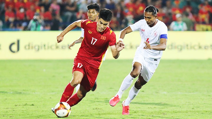 Nhiều cầu thủ trẻ xứng đáng được trao cơ hội tại ĐT Việt Nam. Ảnh: LÊ MINH