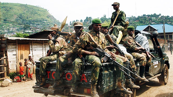 Quân đội CHDC Congo tuần tra an ninh tại miền đông. Ảnh: AP