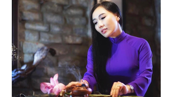 Tiến sĩ Trần Thị Thanh Nhị với tình yêu văn hóa trà.