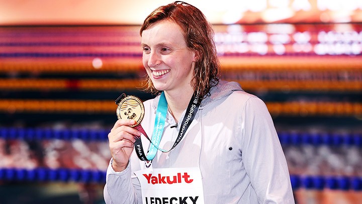 Katie Ledecky như được sinh ra cho làn bơi 800m tự do.