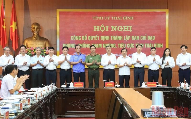 Ban chỉ đạo phòng, chống tham nhũng, tiêu cực tỉnh Thái Bình gồm 15 thành viên.
