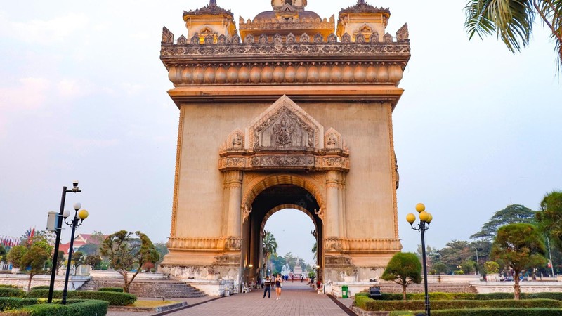 Khải Hoàn Môn Patuxai ở thủ đô Vientiane.