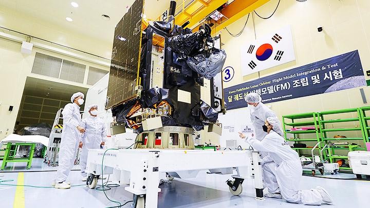 Tàu thăm dò Mặt trăng Danuri của Hàn Quốc. Ảnh: YONHAP NEWS