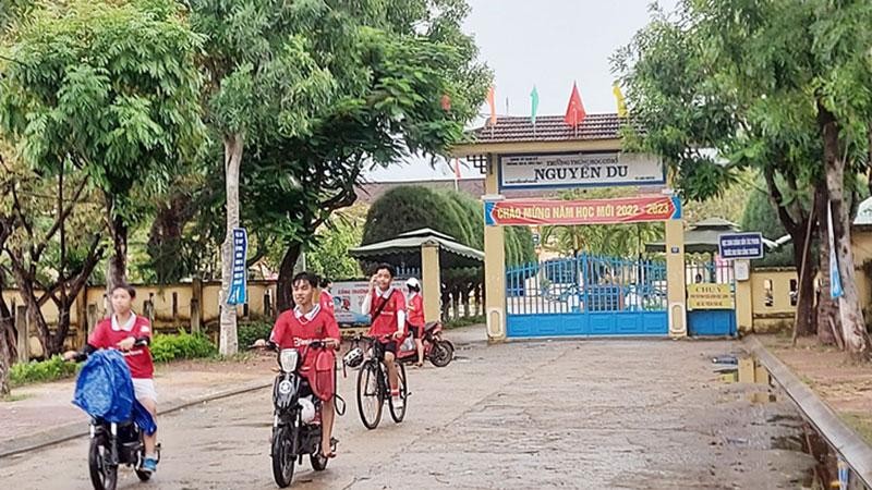 Học sinh trên địa bàn Quảng Nam nghỉ học để phòng, tránh bão Noru.