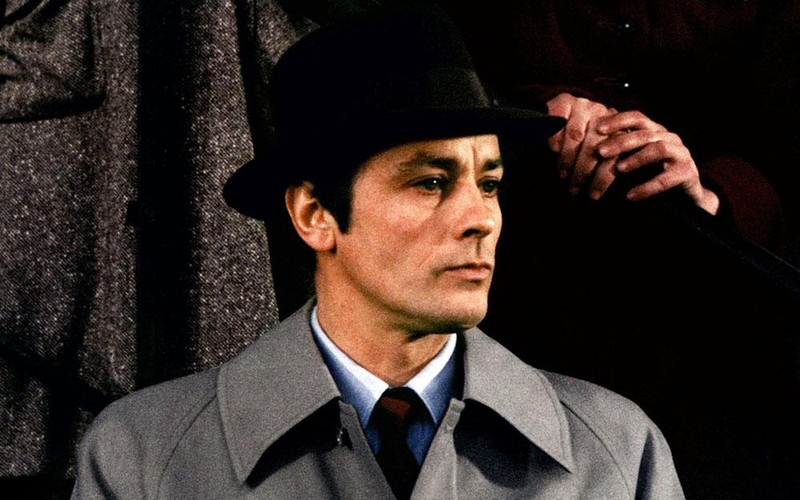 Nam diễn viên gạo cội Alain Delon trong phim "Mr Klein". (Ảnh: KT)