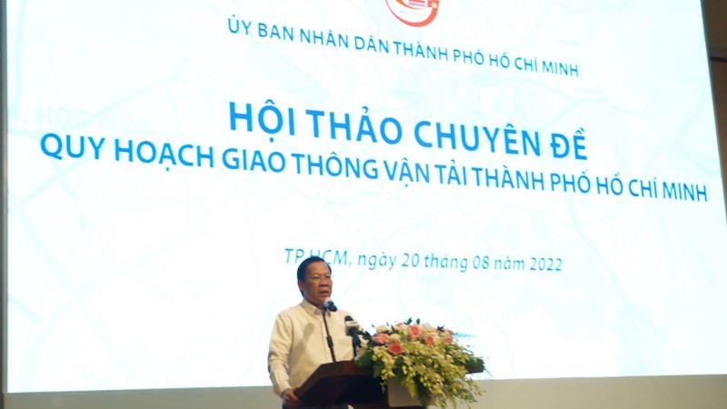 Chủ tịch Ủy ban nhân dân Thành phố Hồ Chí Minh Phan Văn Mãi phát biểu tại hội thảo.