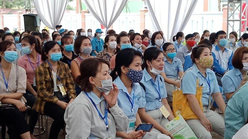 Tổ chức khám sức khỏe miễn phí cho công nhân lao động tại các khu công nghiệp Hà Nội. (Ảnh minh họa)