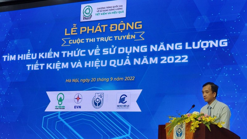 Ông Trịnh Quốc Vũ - Phó Chánh văn phòng Ban Chỉ đạo Tiết kiệm năng lượng, Phó Vụ trưởng Vụ Tiết kiệm năng lượng và Phát triển bền vững phát biểu tại lễ phát động. 