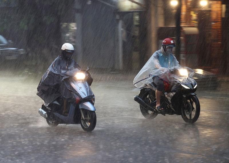 Khu vực Hà Nội từ chiều tối 20-21/8, có mưa vừa, mưa to và dông, cục bộ có mưa rất to. (Ảnh minh họa)