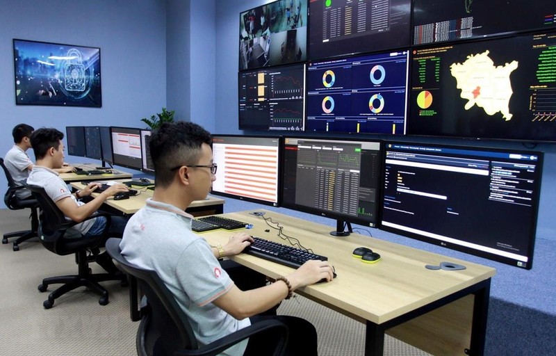 Trung tâm điều hành an ninh mạng SOC tỉnh Thái Bình. (Ảnh: TTXVN)