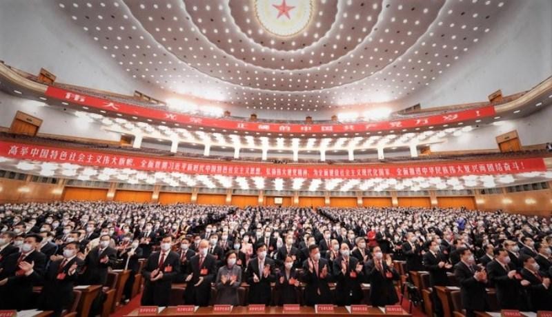Các đại biểu tại phiên bế mạc Đại hội XX Đảng Cộng sản Trung Quốc. (Ảnh: Tân Hoa Xã)