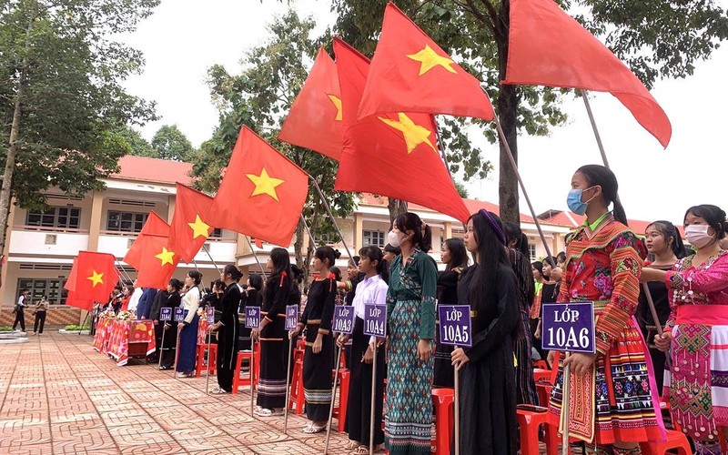 Học sinh Trường Trung học phổ thông dân tộc nội trú Nơ Trang Lơng, tỉnh Đắk Lắk dự lễ khai giảng năm học mới 2022-2023.