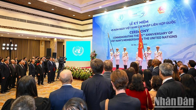 Quang cảnh lễ kỷ niệm 45 năm ngày Việt Nam gia nhập Liên hợp quốc.