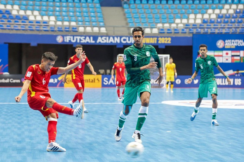 Đánh bại Saudi Arabia, tuyển futsal Việt Nam giành chiến thắng thứ hai ảnh 1