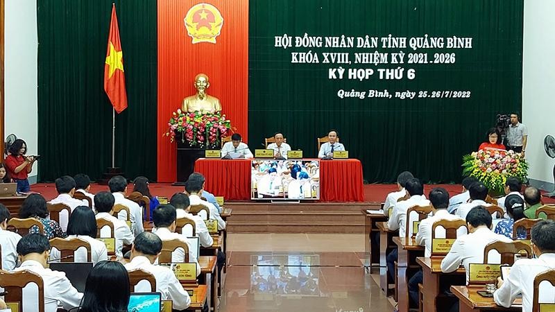 Quang cảnh kỳ họp thứ 6 Hội đồng nhân dân tỉnh Quảng Bình.