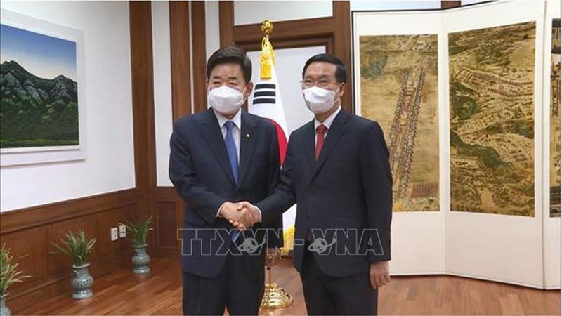 Chủ tịch Quốc hội Hàn Quốc Kim Jin Pyo tiếp Thường trực Ban Bí thư Võ Văn Thưởng. ( Ảnh: KHÁNH VÂN/TTXVN)