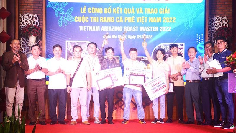 Thí sinh Tạ Tuấn Anh giành giải nhất Cuộc thi rang cà-phê Việt Nam 2022 ảnh 1