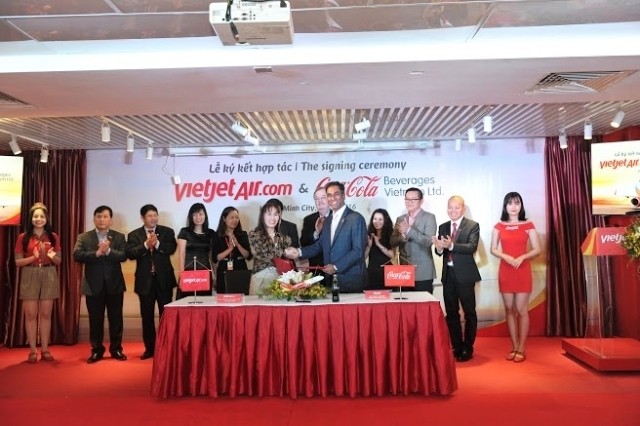 Vietjet và Coca-Cola Việt Nam ký kết hợp tác toàn diện.