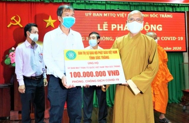 Các tổ chức thành viên MTTQ Việt Nam tỉnh Sóc Trăng tích cực đóng góp Quỹ cứu trợ người dân ảnh hưởng Covid-19 và hạn mặn.
